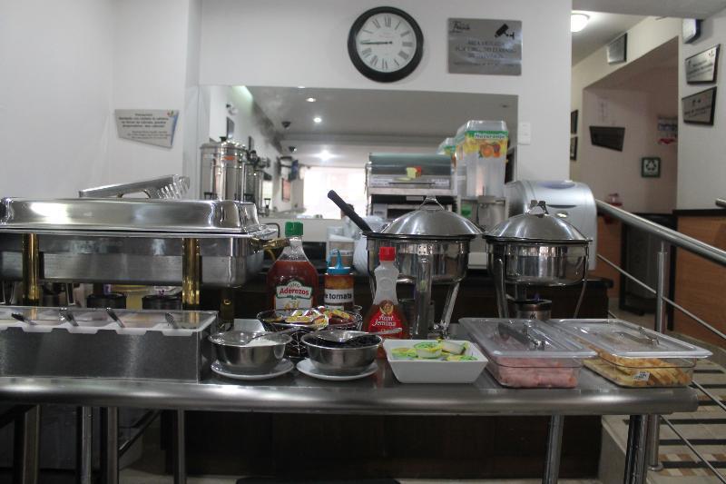 Hotel Poblado Boutique Express Медельин Экстерьер фото