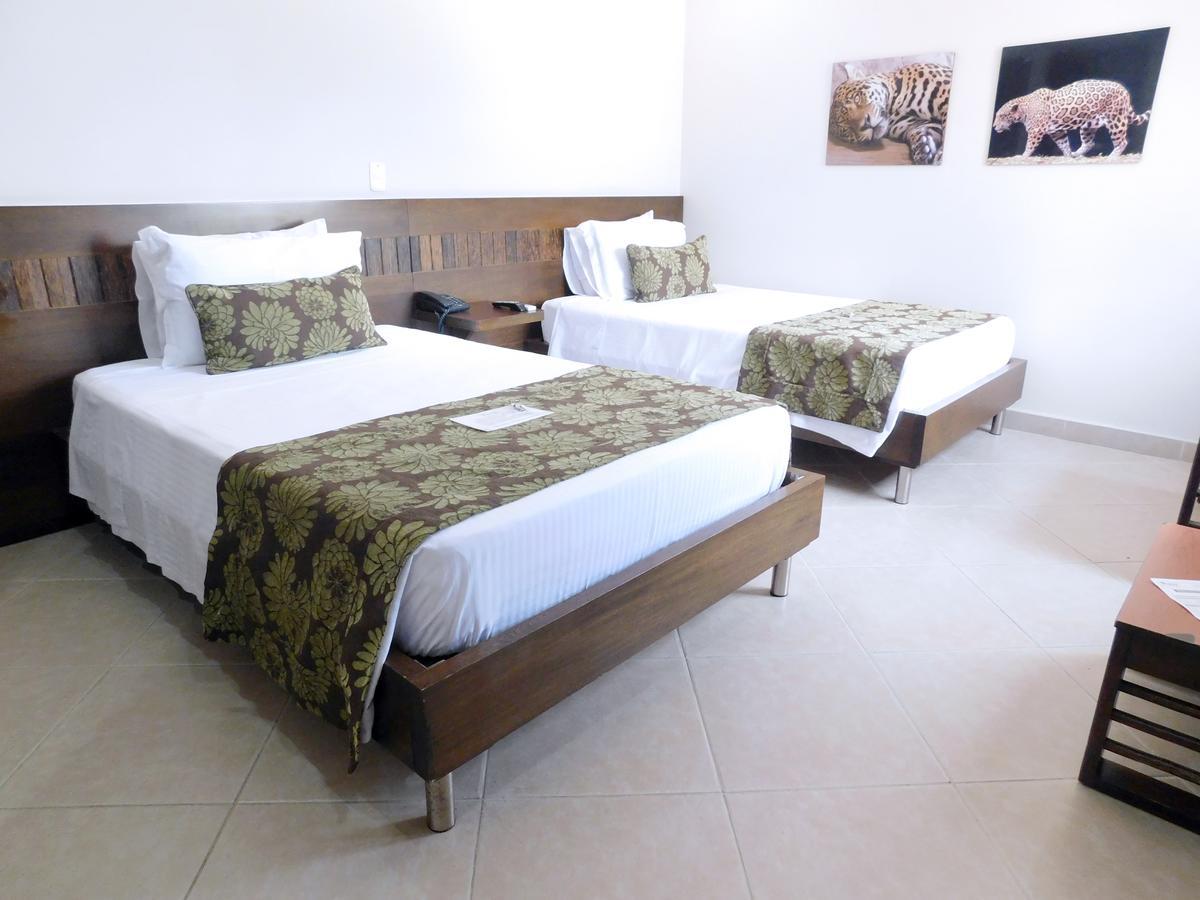 Hotel Poblado Boutique Express Медельин Экстерьер фото