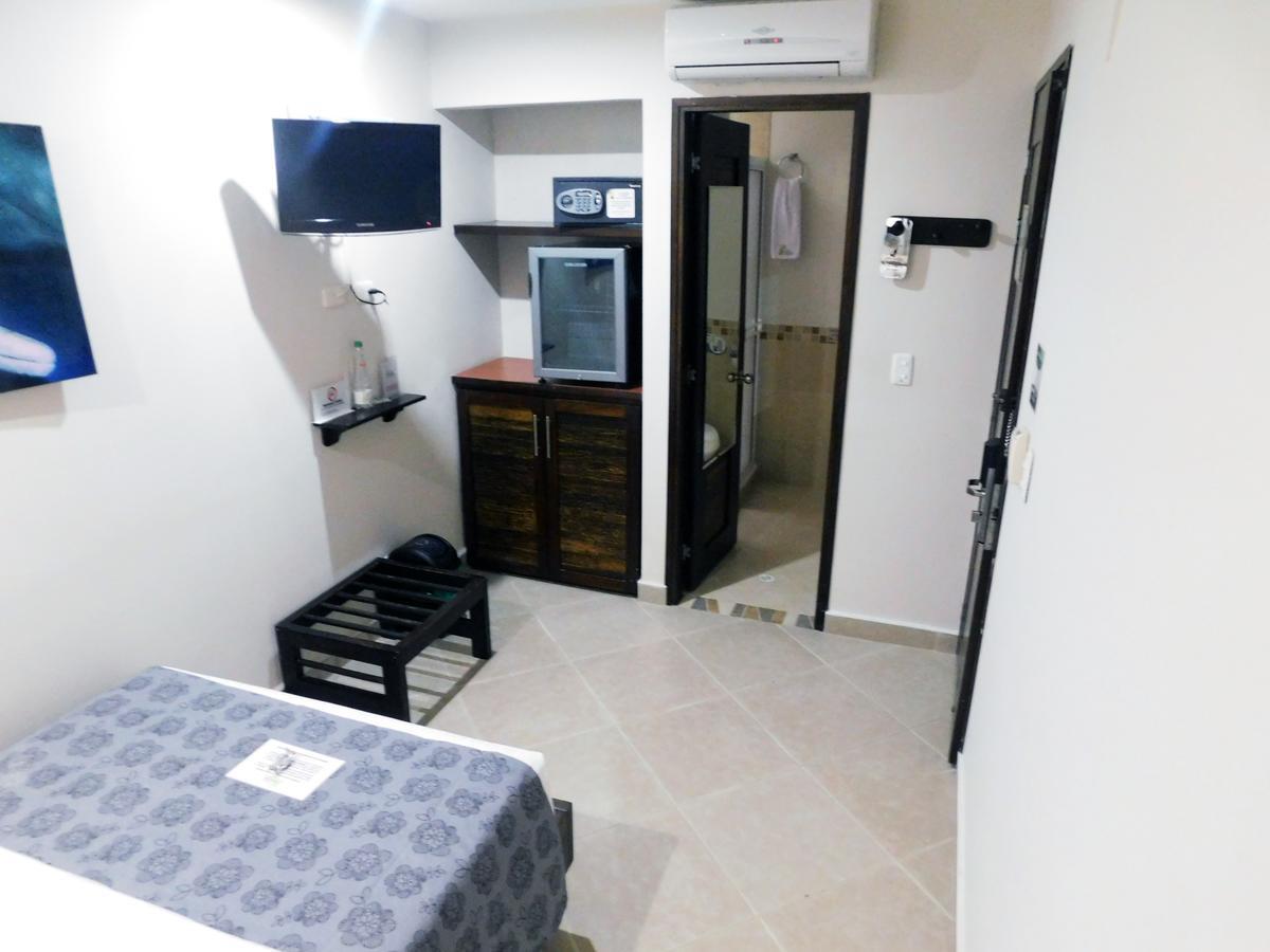 Hotel Poblado Boutique Express Медельин Экстерьер фото