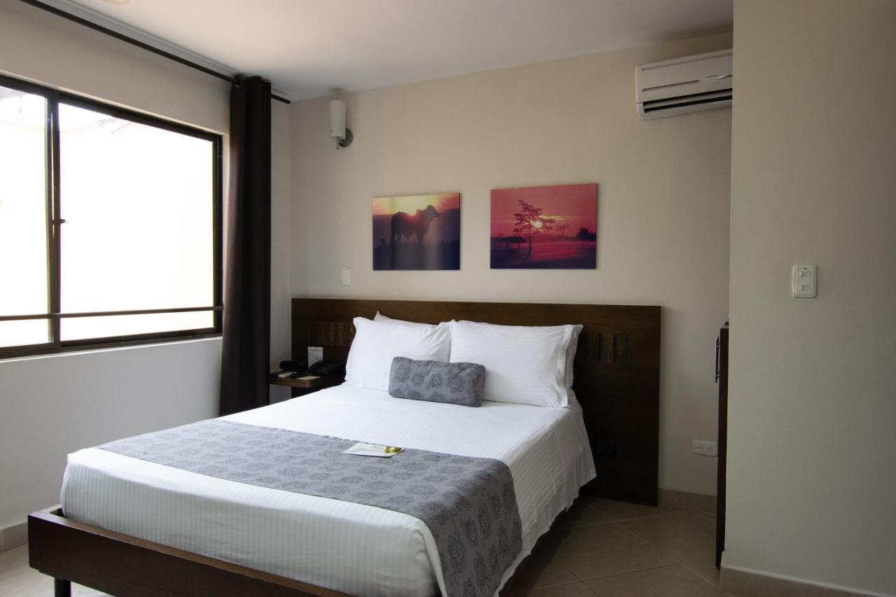 Hotel Poblado Boutique Express Медельин Экстерьер фото
