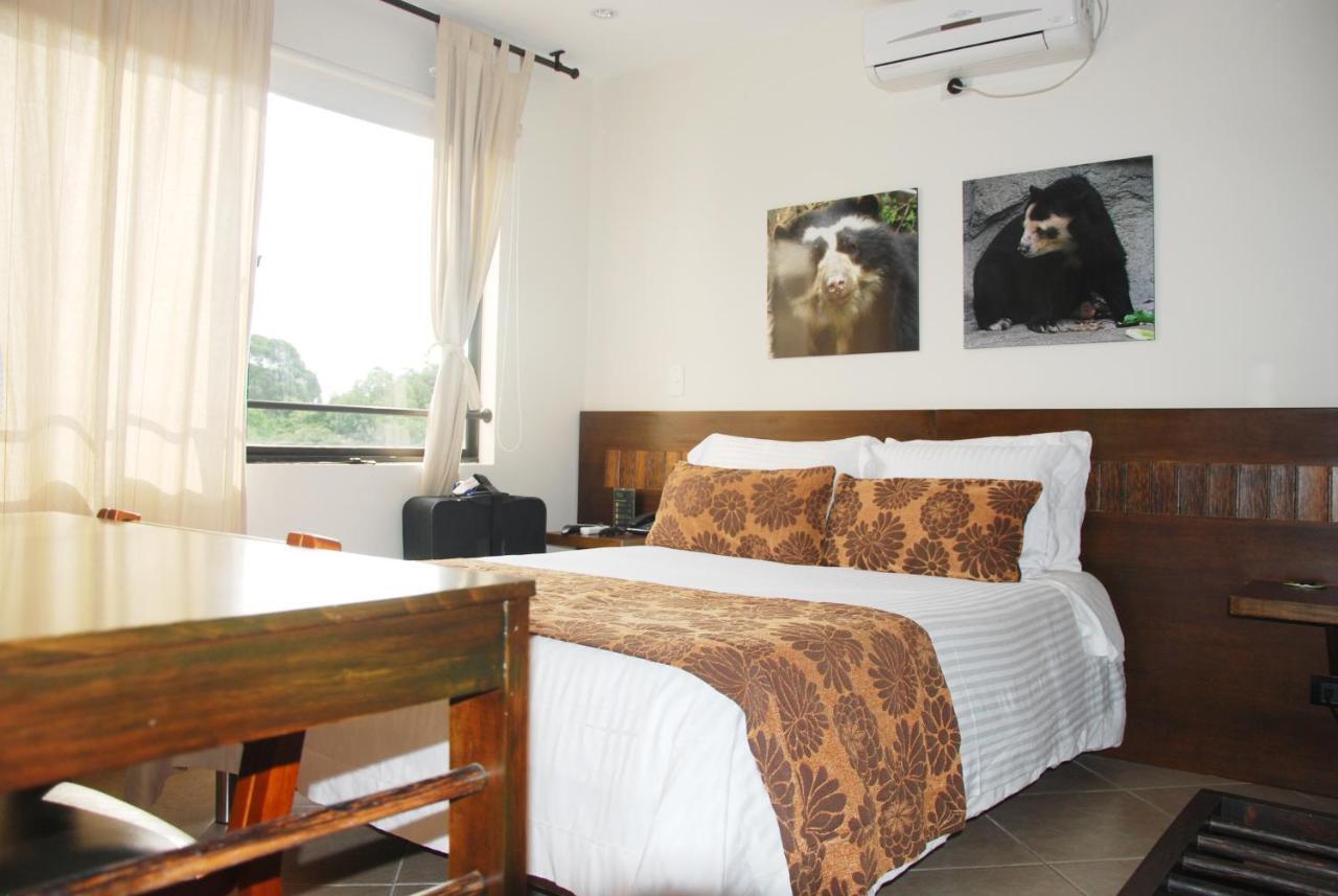 Hotel Poblado Boutique Express Медельин Экстерьер фото
