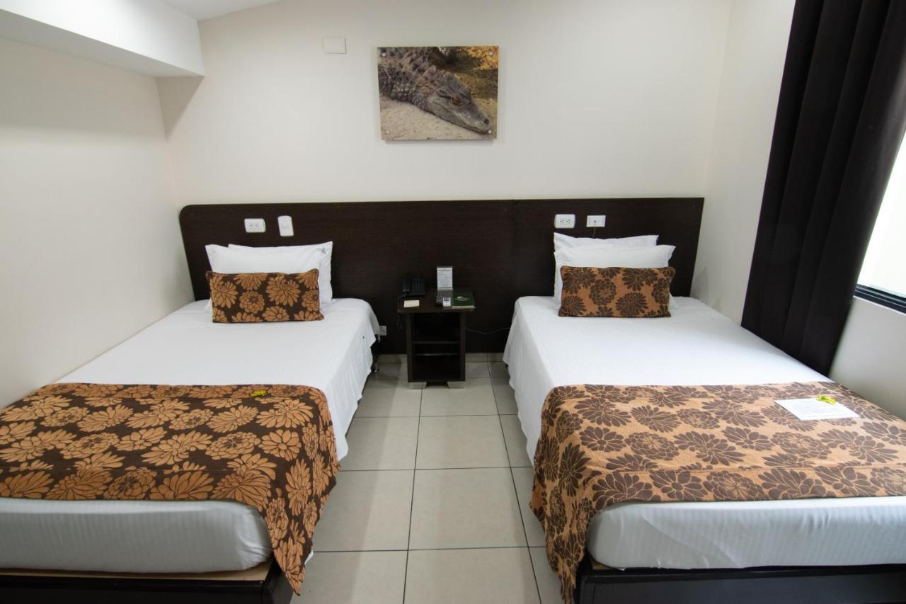 Hotel Poblado Boutique Express Медельин Экстерьер фото