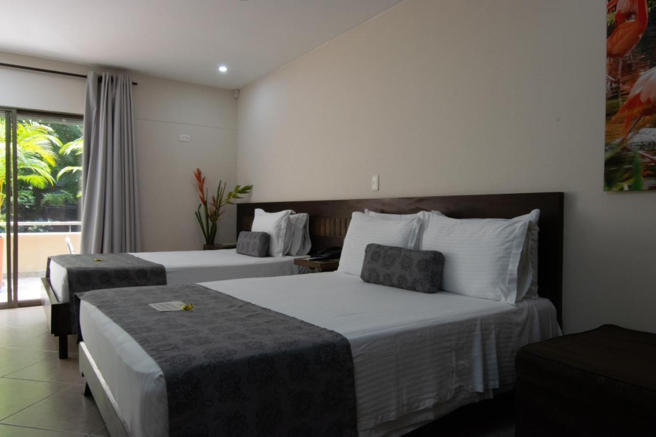 Hotel Poblado Boutique Express Медельин Экстерьер фото